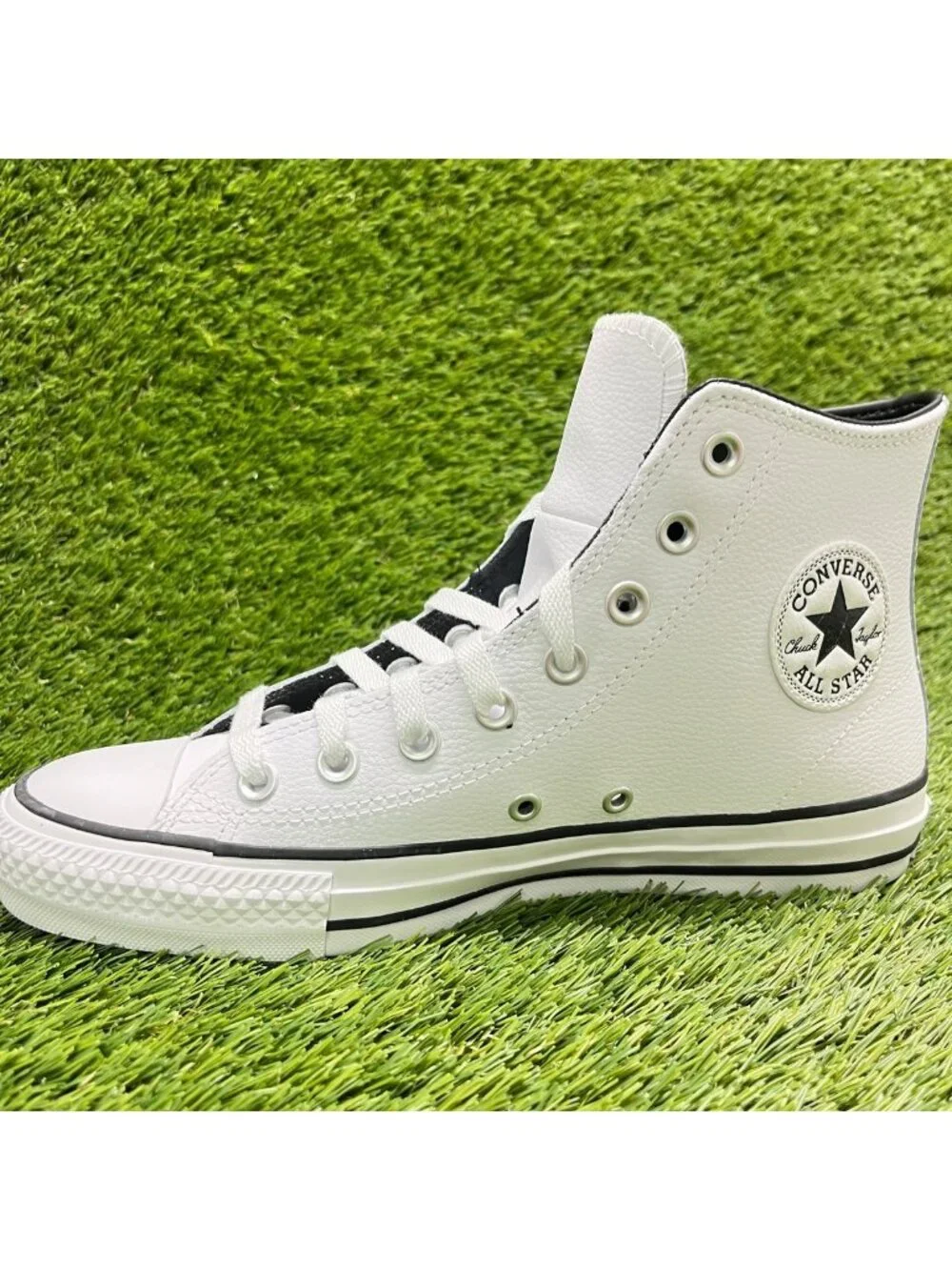 Converse Chuck Taylor All Star Womens Size 9 Men 7 White Athletic Shoes Sneakers